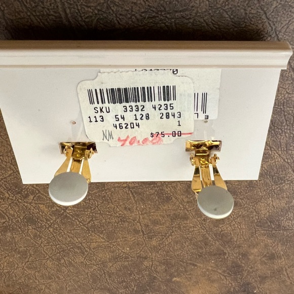 Swarovski for Neiman Marcus colored Swarovski crystal clip on earrings - Picture 2 of 7